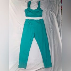 XS Free People Movement Outfit in Turquoise